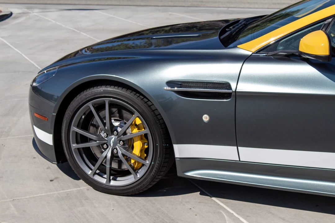 2016 Aston Martin V8 Vantage (2006-2017) - Image 20 of 31