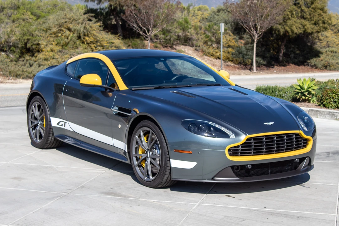 2016 Aston Martin V8 Vantage (2006-2017) - Image 2 of 31