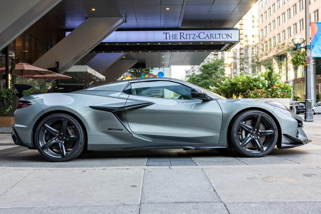 2023 Chevrolet Corvette C8 Z06 - Image 6 of 31