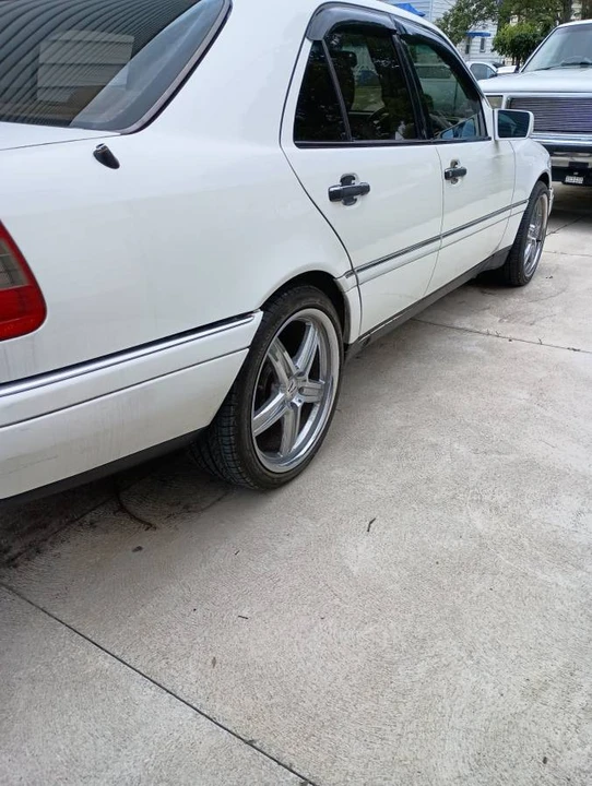 1997 Mercedes-Benz W202 C-Class - Image 4 of 19