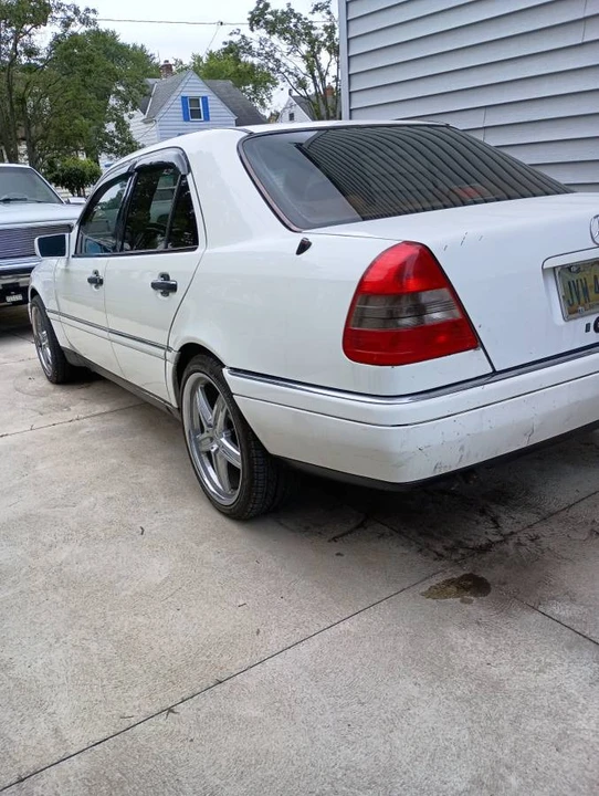 1997 Mercedes-Benz W202 C-Class - Image 11 of 19