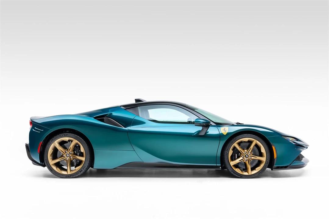 2022 Ferrari SF90 Stradale - Image 17 of 31