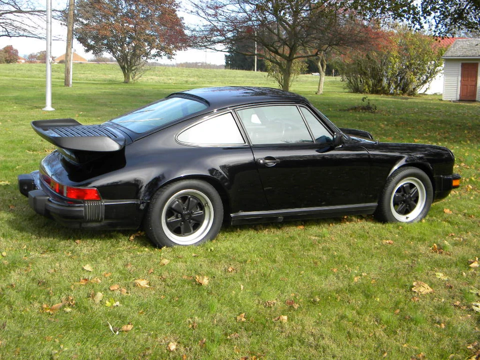 1984 Porsche 911 Carrera 3.2 - Image 8 of 31