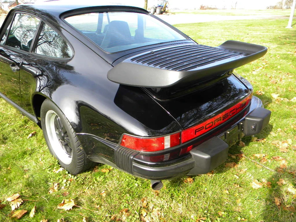 1984 Porsche 911 Carrera 3.2 - Image 5 of 31