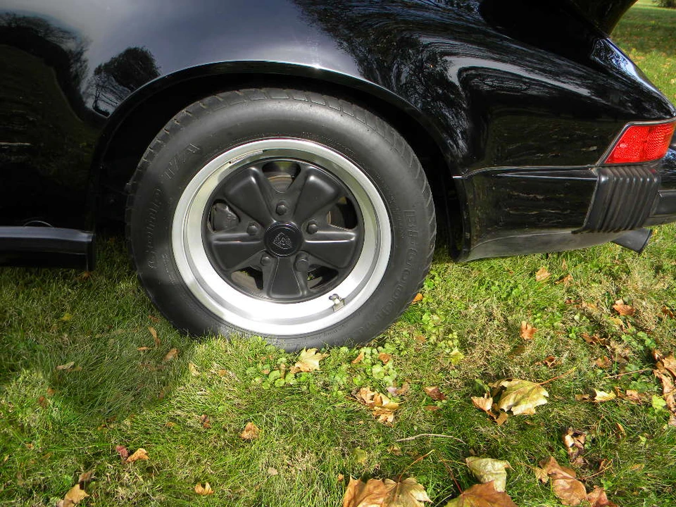 1984 Porsche 911 Carrera 3.2 - Image 24 of 31