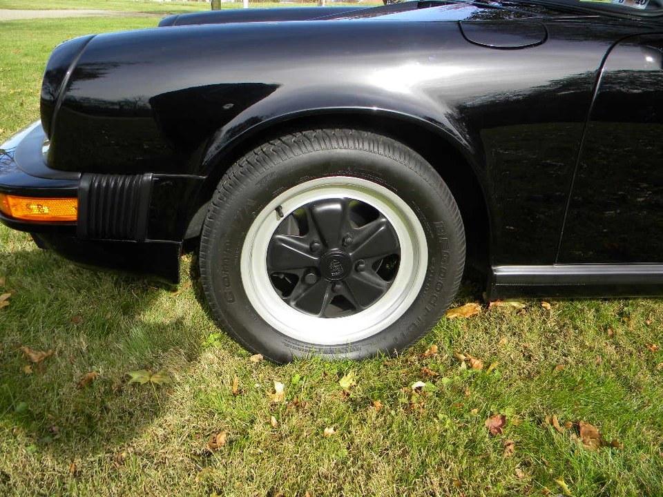 1984 Porsche 911 Carrera 3.2 - Image 23 of 31