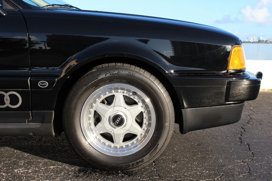1990 Audi Coupe & Cabriolet - Image 25 of 31