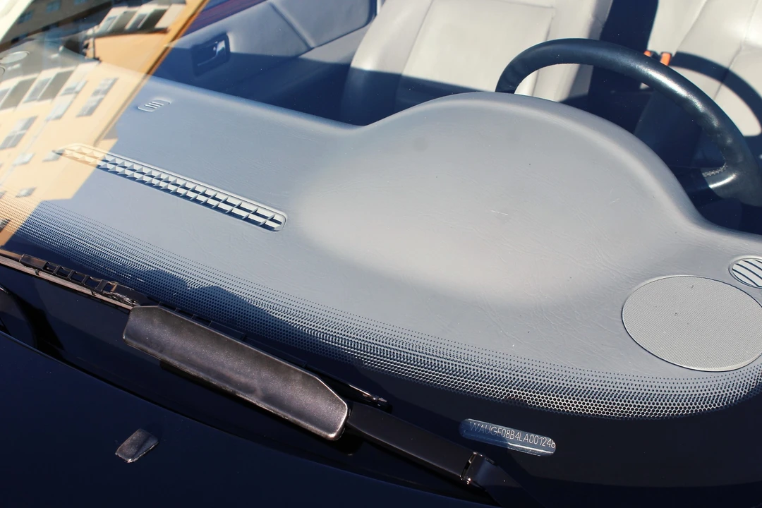 1990 Audi Coupe & Cabriolet - Image 26 of 31