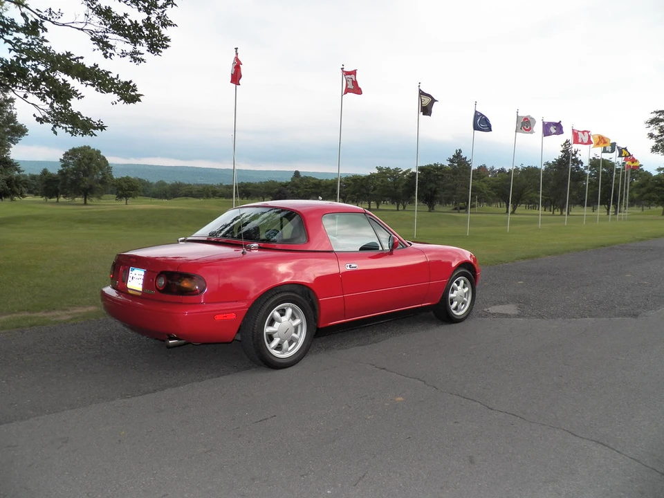 1990 Mazda NA MX-5 Miata - Image 4 of 31