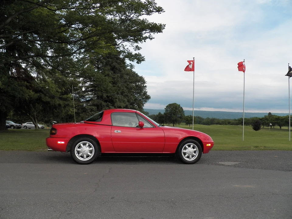 1990 Mazda NA MX-5 Miata - Image 5 of 31