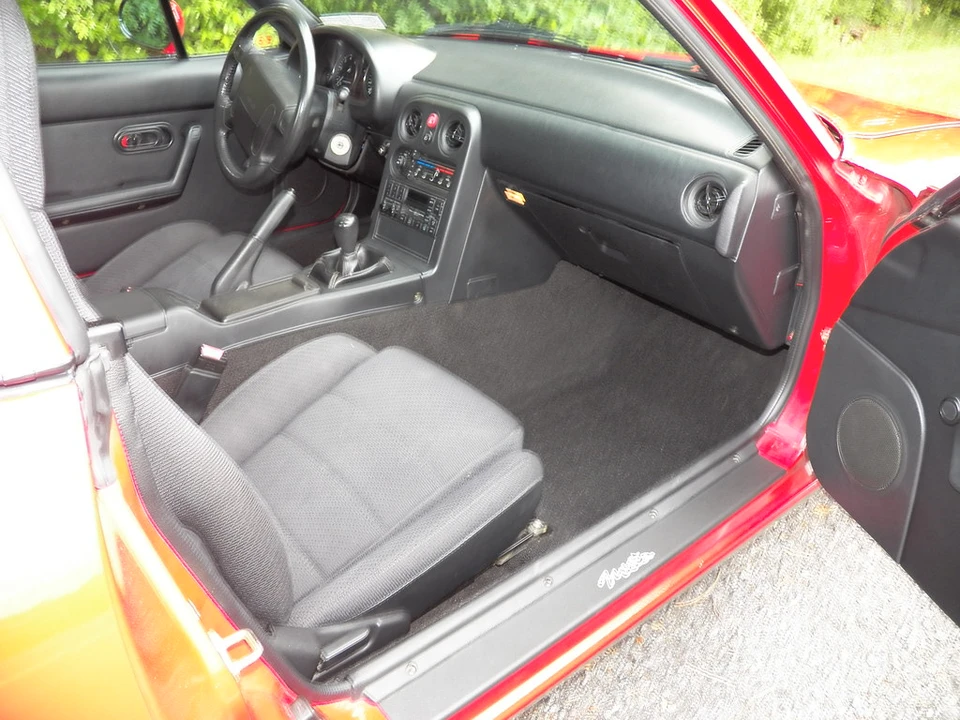 1990 Mazda NA MX-5 Miata - Image 26 of 31