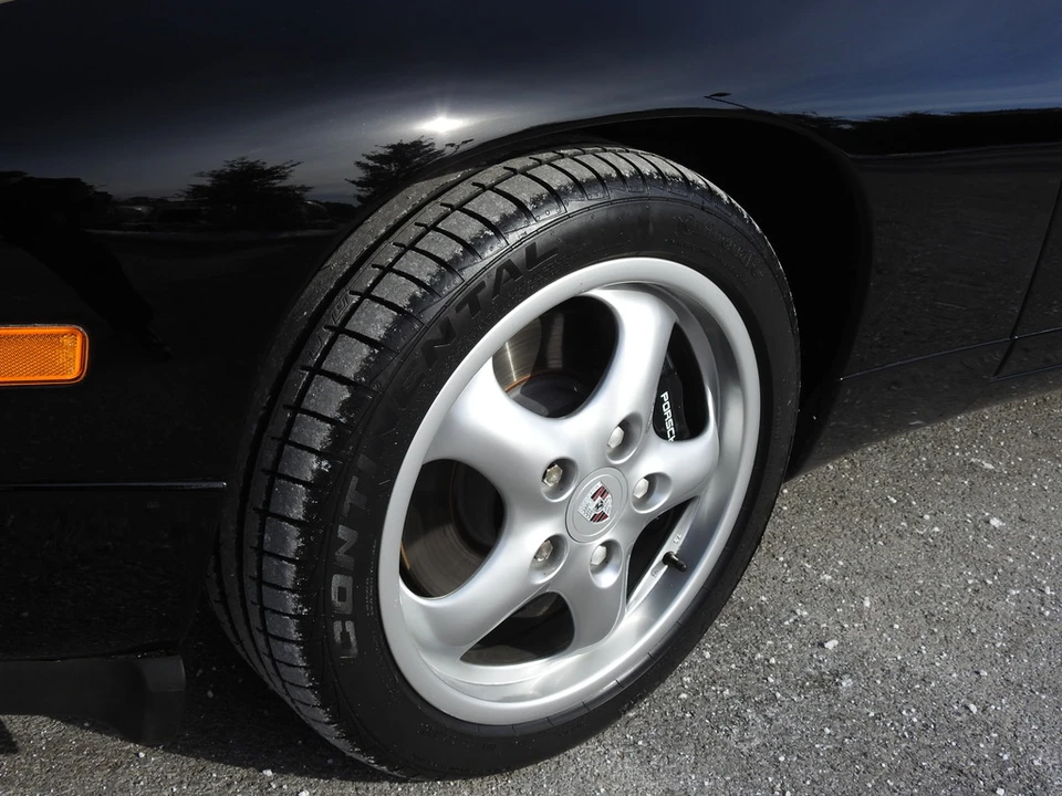 1994 Porsche 928 GTS - Image 15 of 31