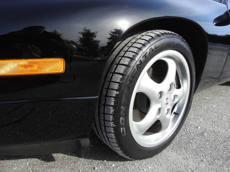 1994 Porsche 928 GTS - Image 14 of 31