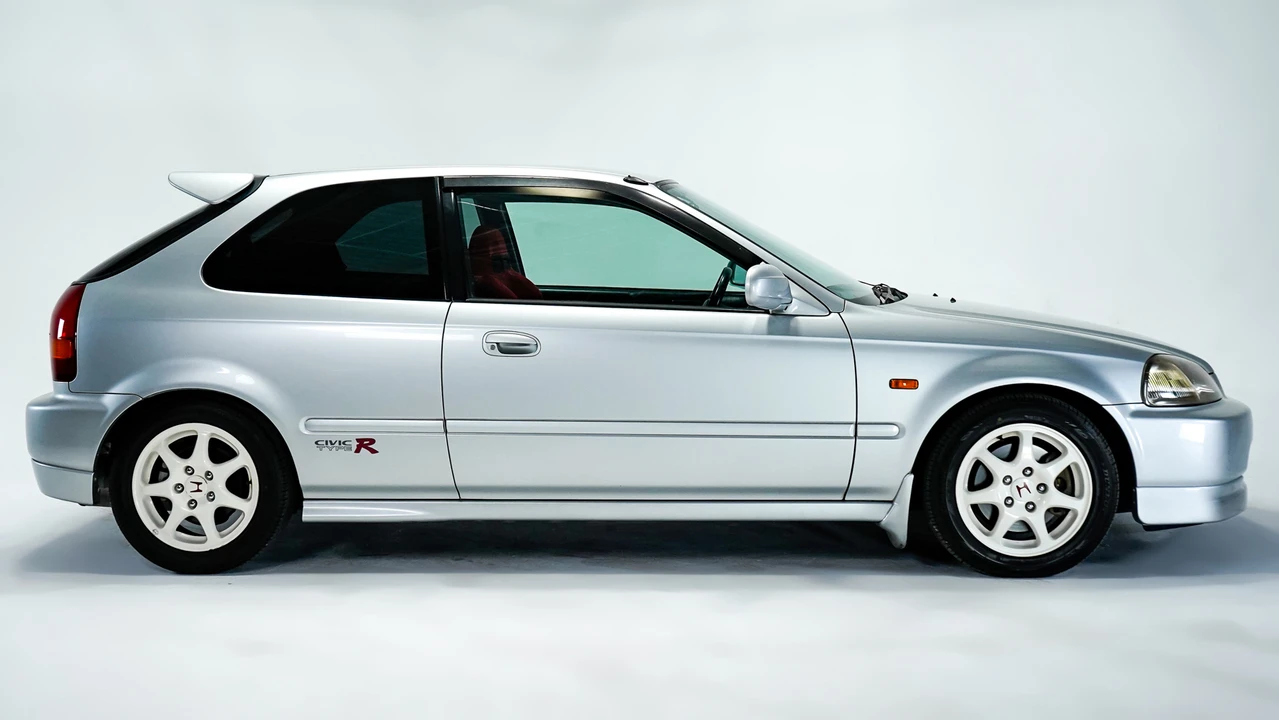1997 Honda EK9 Civic Type R - Image 5 of 31