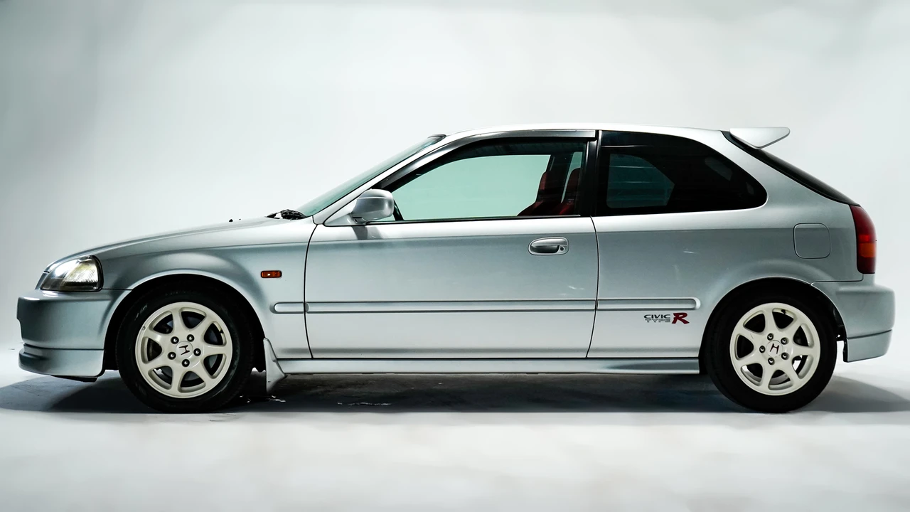 1997 Honda EK9 Civic Type R - Image 9 of 31