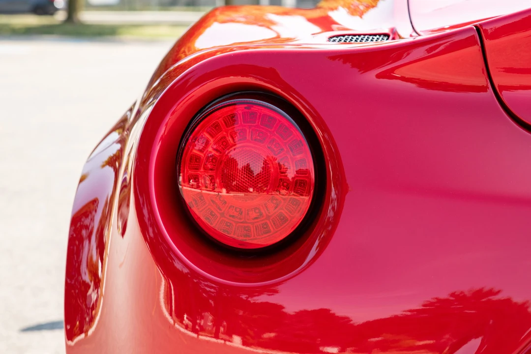 2017 Alfa Romeo 4C Spider - Image 27 of 31
