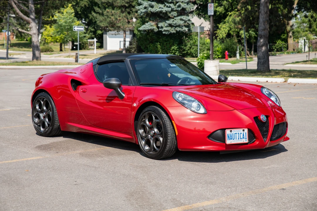2017 Alfa Romeo 4C Spider - Image 9 of 31