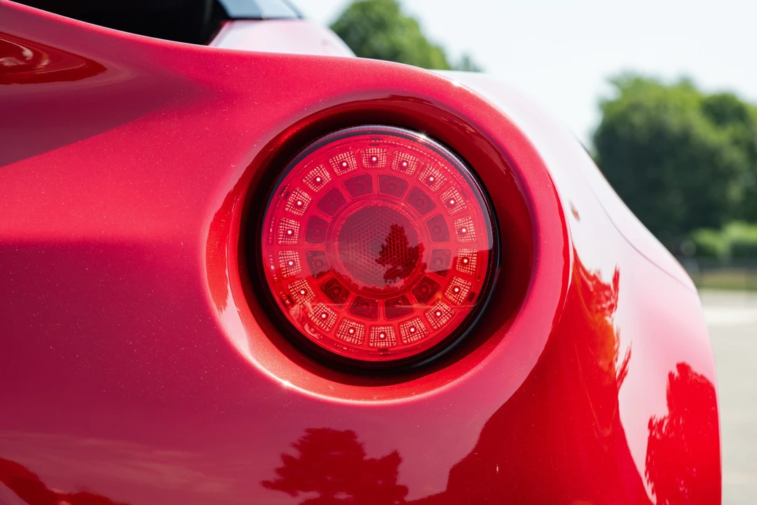 2017 Alfa Romeo 4C Spider - Image 26 of 31