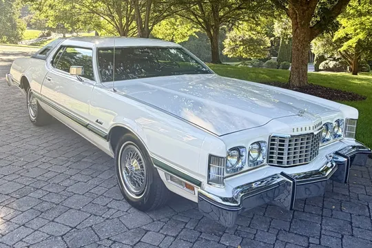 1976 Ford Thunderbird