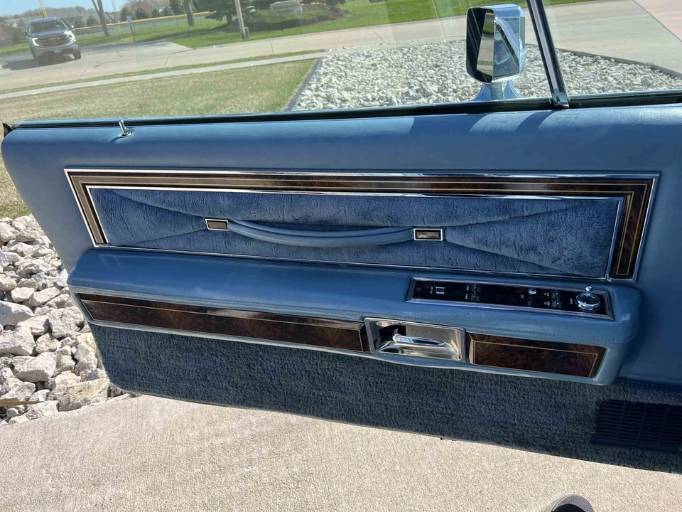 1979 Lincoln Continental 5th Gen - Image 25 of 31