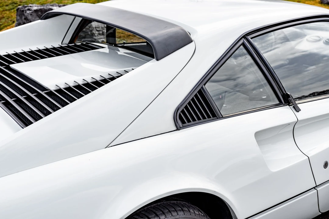 1983 Ferrari 308 GTB QV - Image 26 of 31