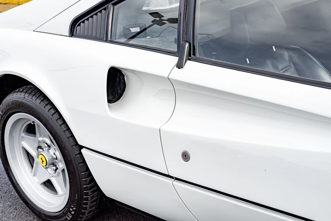 1983 Ferrari 308 GTB QV - Image 28 of 31