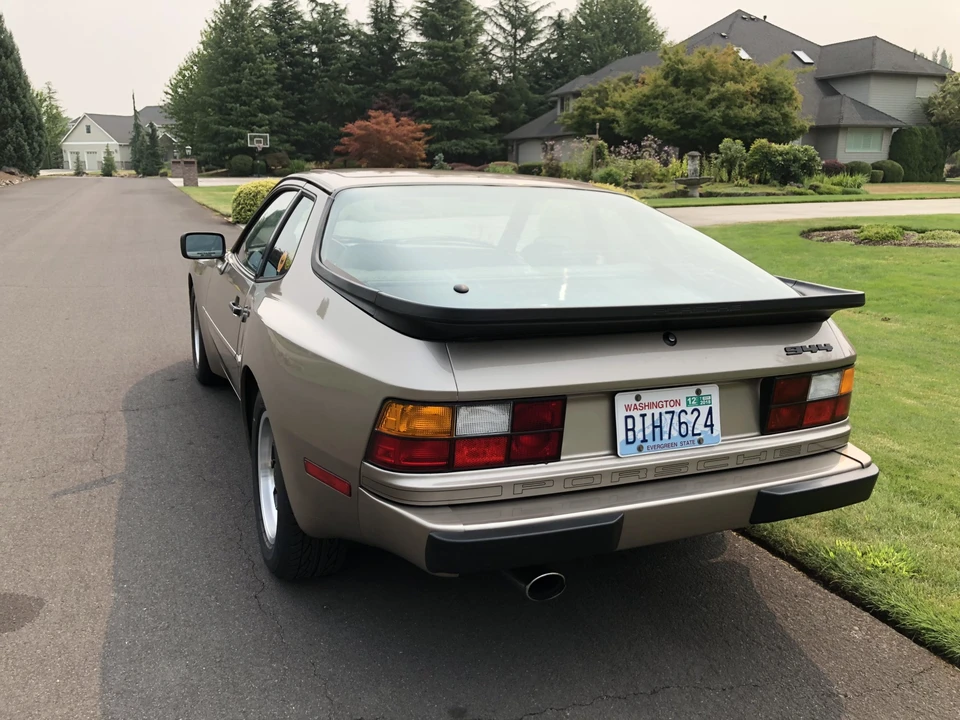 1983 Porsche 944 - Image 10 of 31