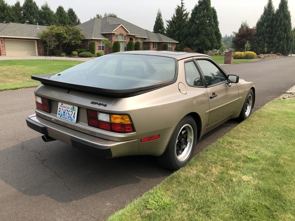 1983 Porsche 944 - Image 12 of 31