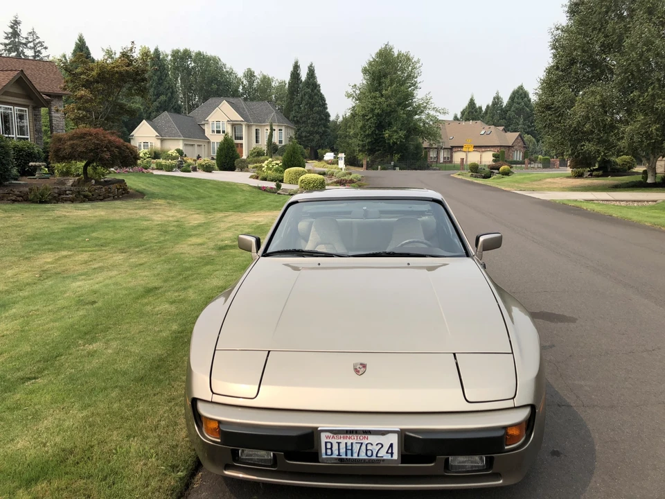 1983 Porsche 944 - Image 14 of 31