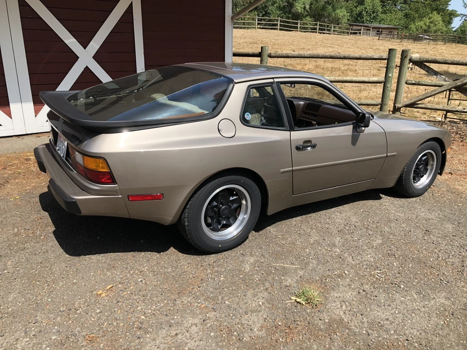 1983 Porsche 944 - Image 4 of 31