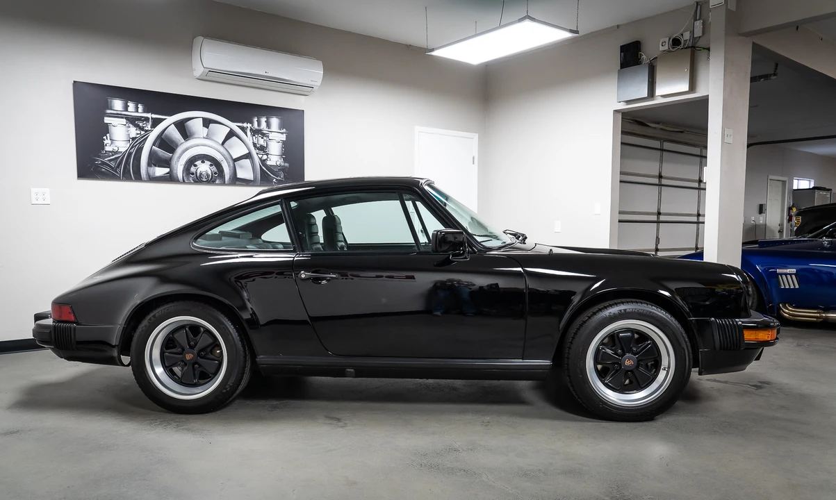 1984 Porsche 911 Carrera 3.2 - Image 15 of 31