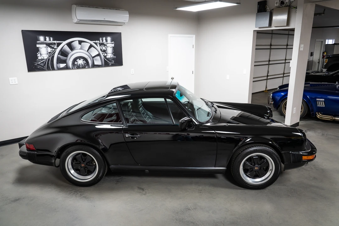 1984 Porsche 911 Carrera 3.2 - Image 16 of 31
