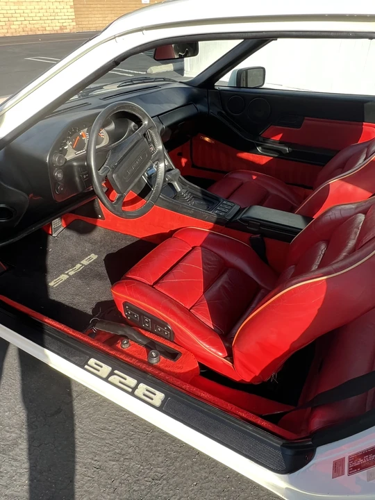 1984 Porsche 928 S - Image 28 of 31