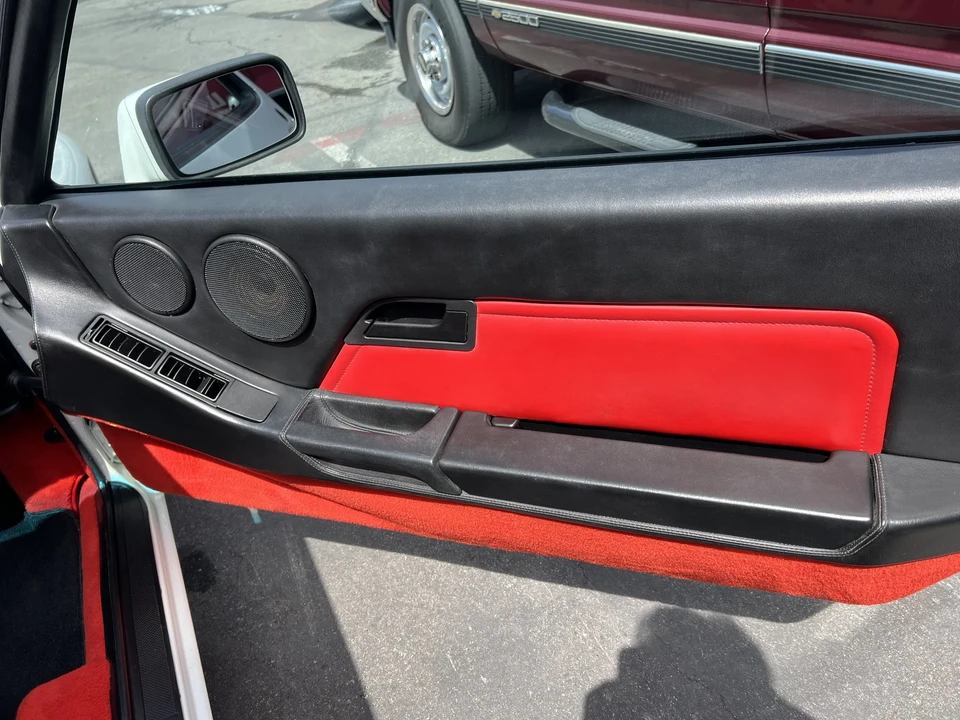 1984 Porsche 928 S - Image 24 of 31