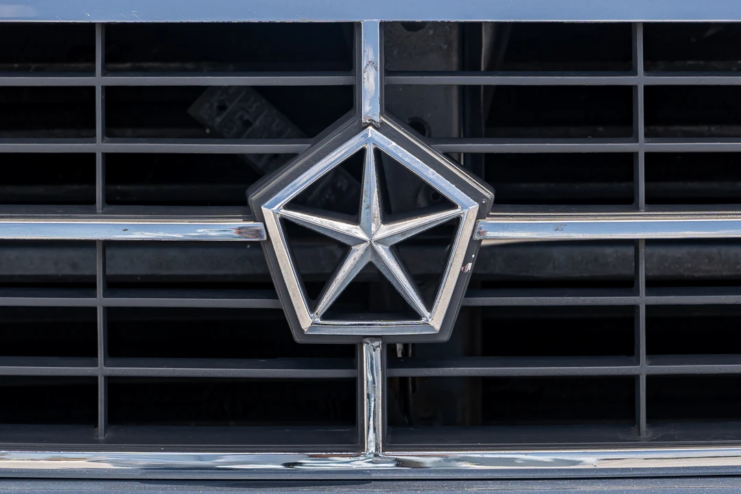 1986 Dodge 600 - Image 24 of 31