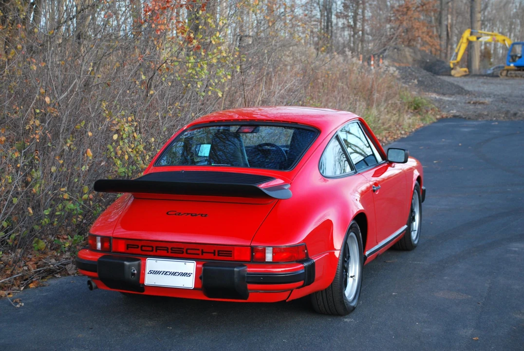 1986 Porsche 911 Carrera 3.2 - Image 13 of 31