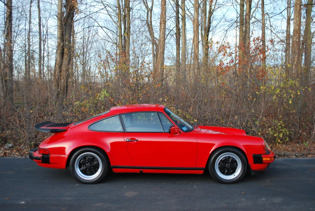 1986 Porsche 911 Carrera 3.2 - Image 10 of 31