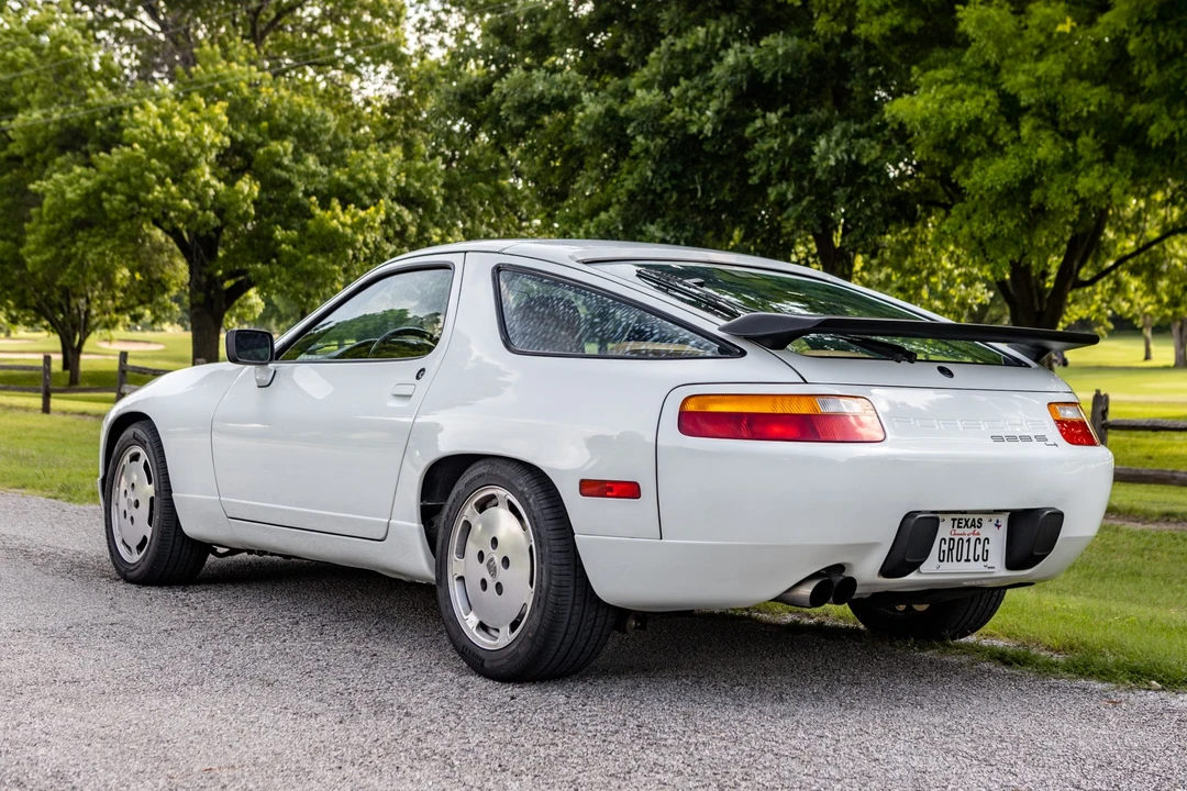 1987 Porsche 928 S4 - Image 3 of 31