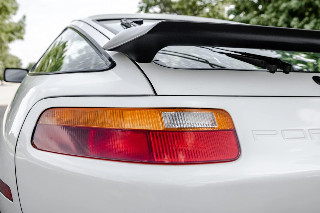 1987 Porsche 928 S4 - Image 23 of 31