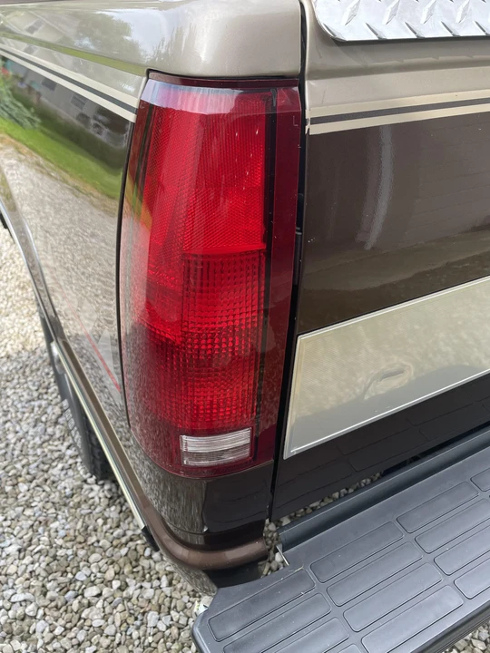 1988 GMC Sierra 1st Gen - Image 17 of 31