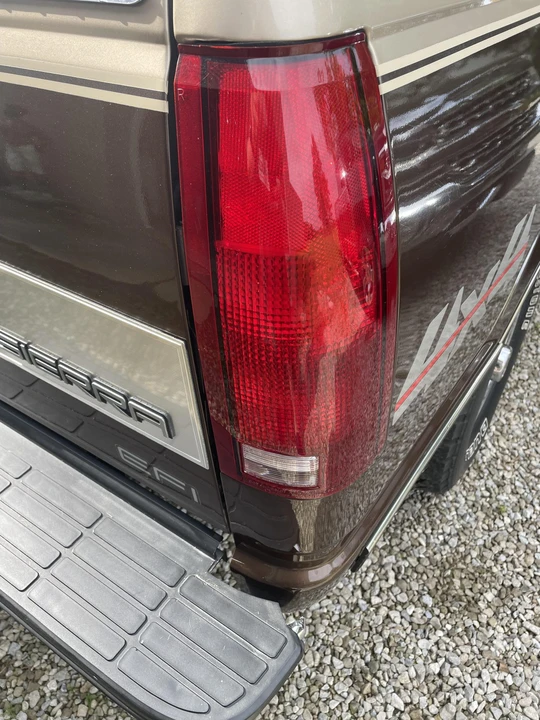 1988 GMC Sierra 1st Gen - Image 18 of 31
