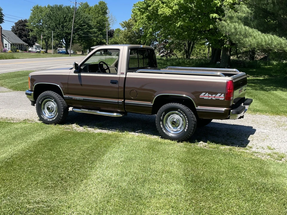 1988 GMC Sierra 1st Gen - Image 6 of 31