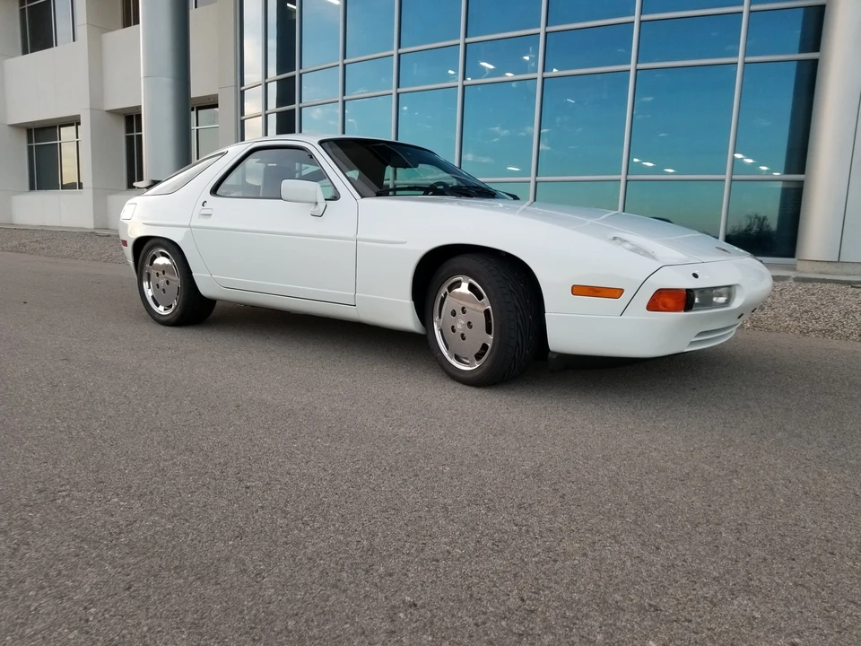 1988 Porsche 928 S4 - Image 19 of 31