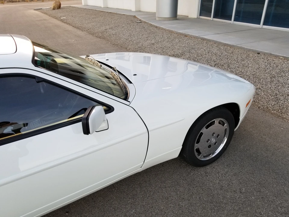 1988 Porsche 928 S4 - Image 24 of 31