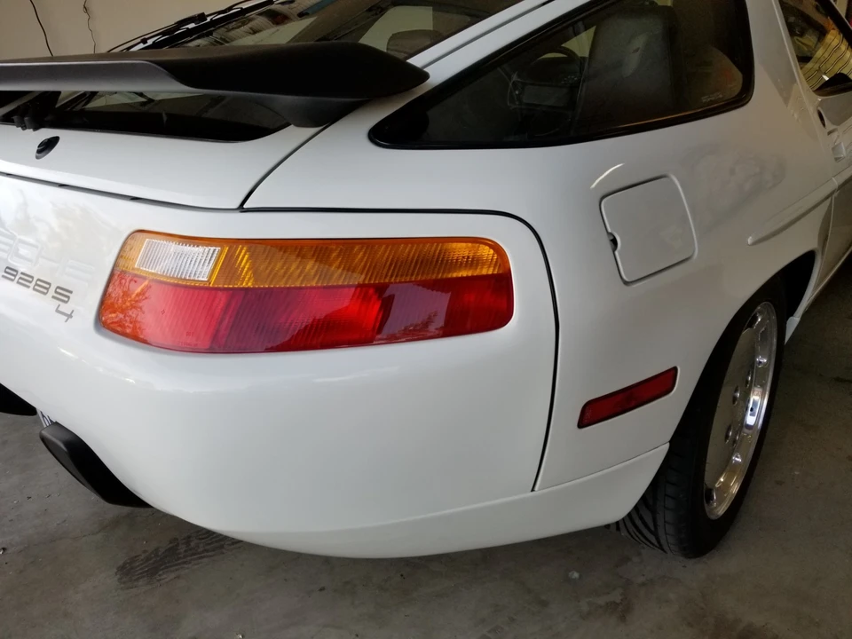 1988 Porsche 928 S4 - Image 30 of 31