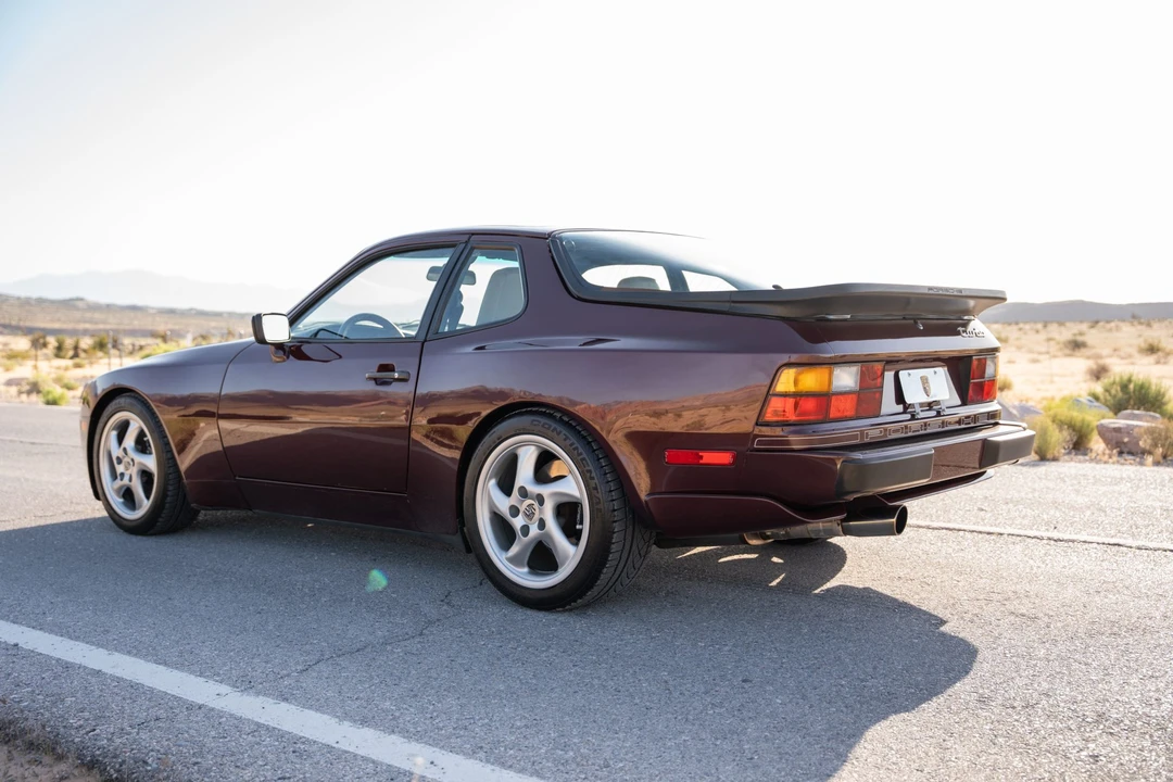 1988 Porsche 944 Turbo - Image 10 of 31