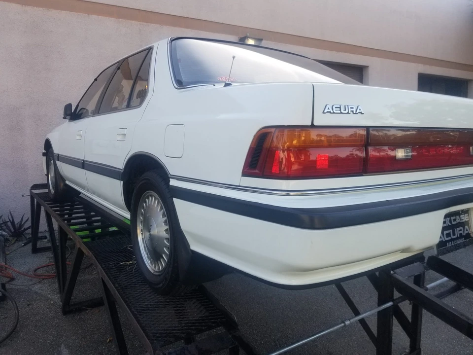 1989 Acura Legend 1st Gen - Image 13 of 31