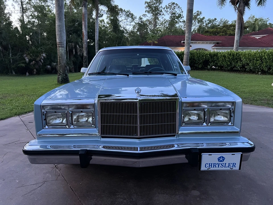 1989 Chrysler New Yorker - Image 13 of 31