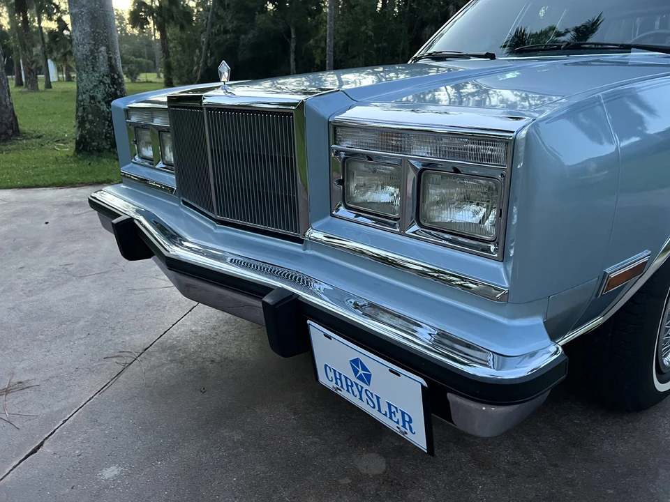 1989 Chrysler New Yorker - Image 16 of 31