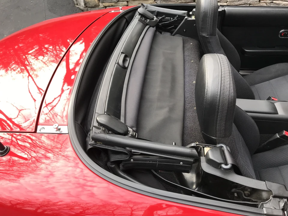 1990 Mazda NA MX-5 Miata - Image 27 of 31
